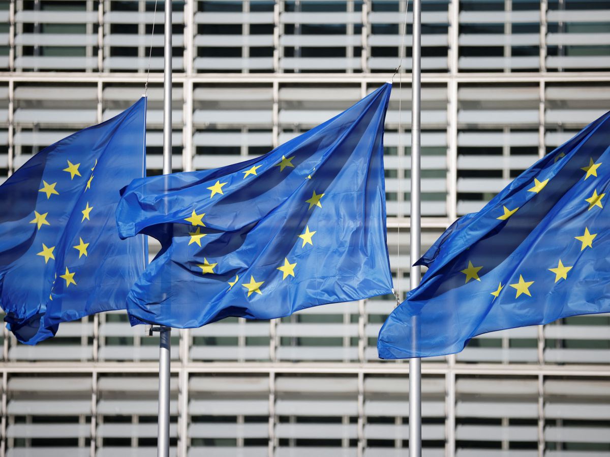 drapeaux de la commission européenne drapeaux de la commission européenne