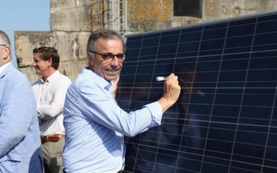 A Bordeaux, le maire déroule son plan solaire et embarque un collectif
