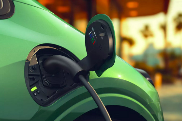 Le ministre de l’économie veut porter le bonus écologique à 5700 € en 2026