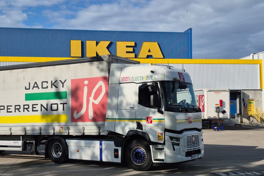 Ikea accélère sa décarbonation en mettant en place un transport longue distance 100 % électrique